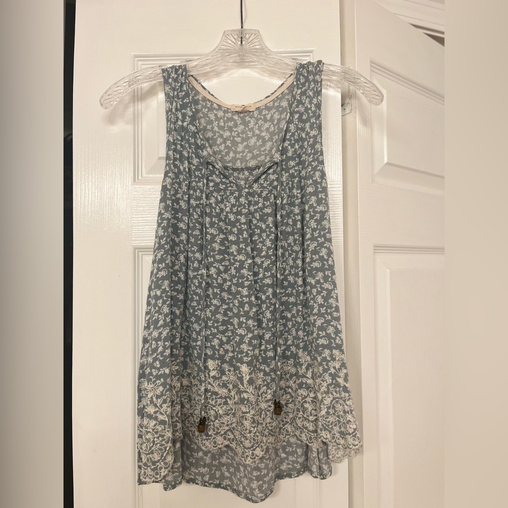 Mason and Belle Poppy Tie Detail Top Light Green Size Medium